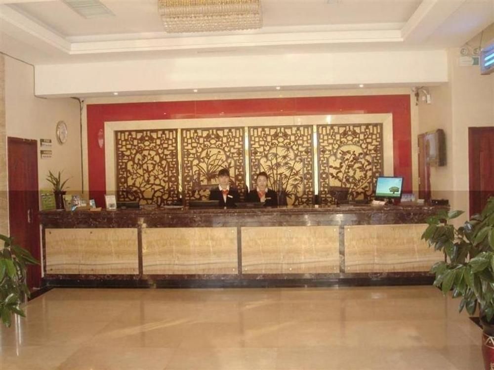 Greentree Inn- Linyi Bus Station Branch Exterior photo